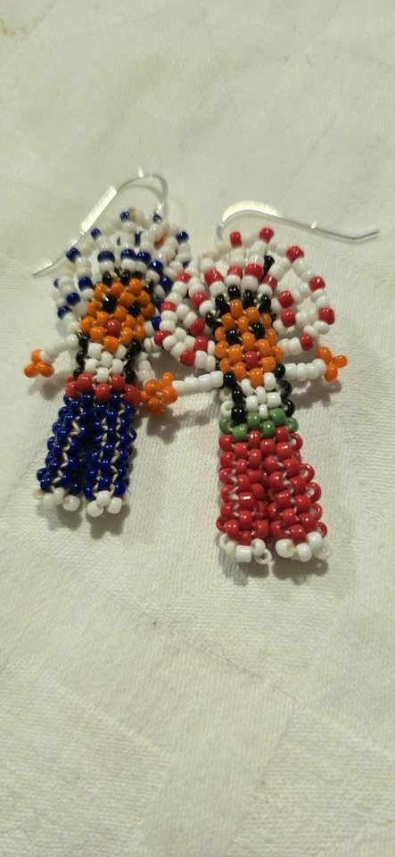 Vintage Native American Beaded Chief Red & Blue Drop Earrings - Image 3 of 4