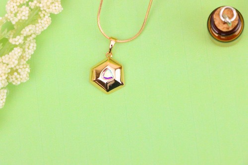 Gold-Plated Satin White Pendant with Iridescent Center Stone, XPPT1749 - Picture 3 of 12