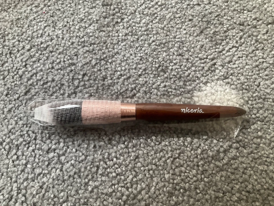 Niceria Blush Brush Pinsel Schminkpinsel Rougepinsel Concealerpinsel