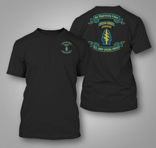 U.S. Army Special Forces Green Berets SFG De Oppresso Liber - Custom t-shirt tee