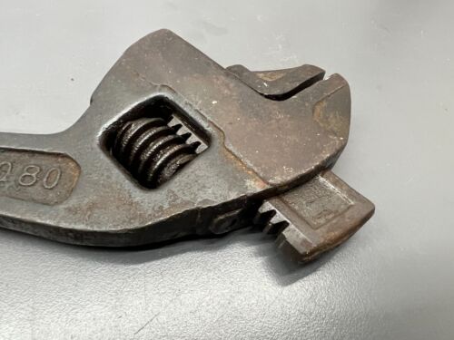 (Y) VINTAGE WESCOTT NO. 80 10" CURVED ADJUSTABLE WRENCH KEYSTONE MFG - VGC USA - Picture 4 of 6