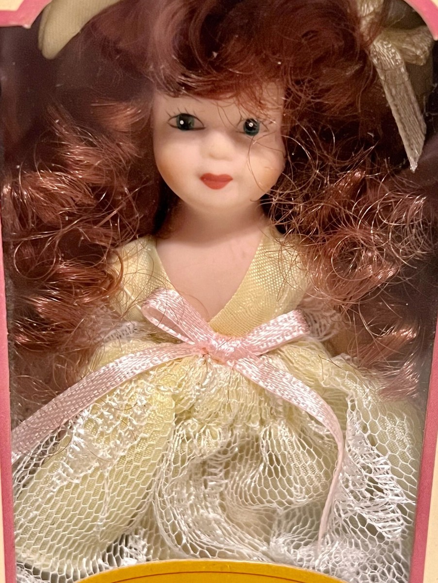 Vintage Collectible Doll Series 1 Porcelain Doll Elizabeth Red