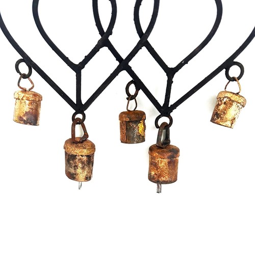 Handcrafted Rustic Vintage Metal Double Heart Wind Chime with 6 Cow Bells Garden - 第 3/4 張圖片