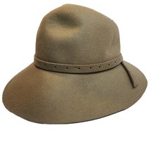 Vintage Beige Tan Beige 100 Pressed Wool Felt Flapper Style Round Flapper Hat