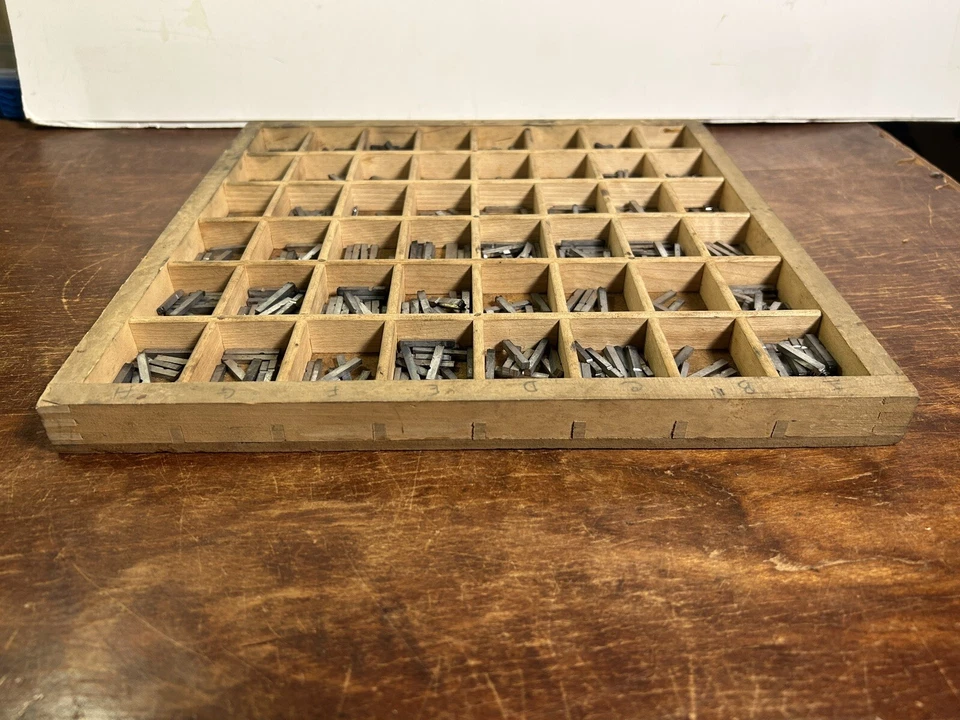 Impresión tipográfica mediana de metal Stymie vintage tipo 10 piezas con estuche de madera bandeja caja Foto 4 de 4