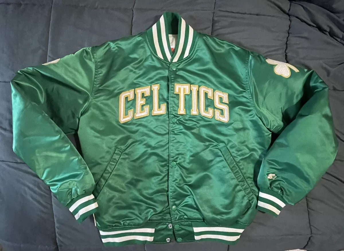STARTER NBA Vintage Boston Celtics Men s Green Satin Bomber Jacket