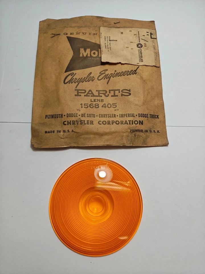 Lente de lámpara de luz de estacionamiento 1954-1968 Dodge Truck D400 D500 D600 1568405 Nuevo de Lote Antiguo Foto 2 de 4