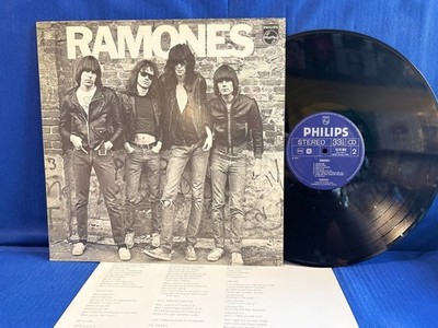 RAMONES FIRST PHILIPS 6370805 INSERT. ORIGINAL HOLLAND NEAR MINT