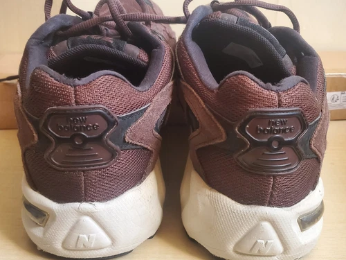 New Balance 725 Sneakers Uomo Nero Caffè