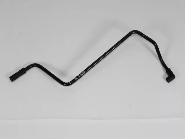 Tubo colector de ventilación a admisión de cárter Mopar genuino 53032617AD Foto 2 de 4