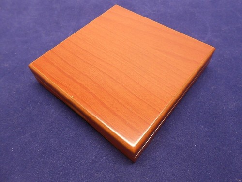 Cherry Finish Wood Box with Airtite Coin Capsule for Small & President US Dollar - Picture 2 of 6