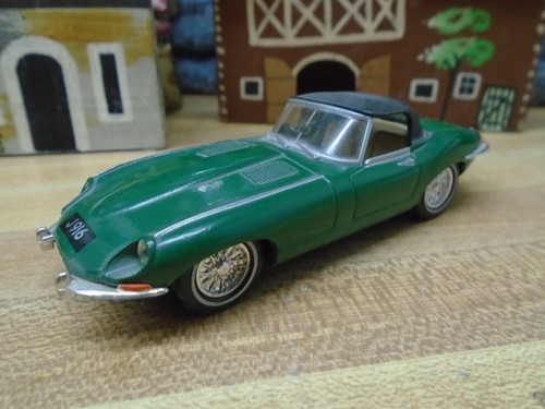JAGUAR E TYPE MK 1 1/2 MATCHBOX DINKY ROADSTER - Picture 3 of 8