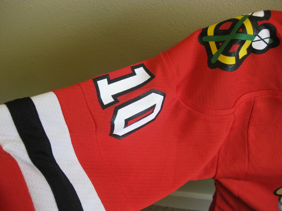 Camiseta deportiva de hockey Patrick Sharp Chicago Blackhawks NHL CCM juvenil pequeña nueva con etiquetas Foto 2 de 4