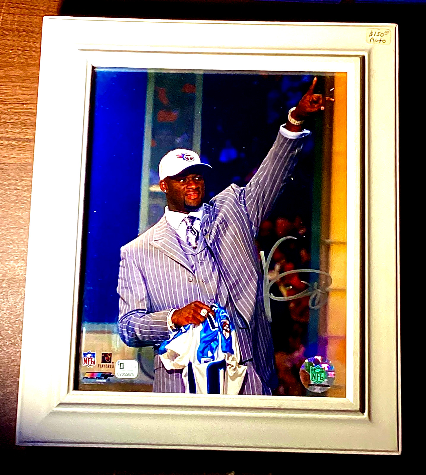 Vince Young Autograph Rookie GRADED GAI Authenticated NFL LICENSED Rare FRAMED 1