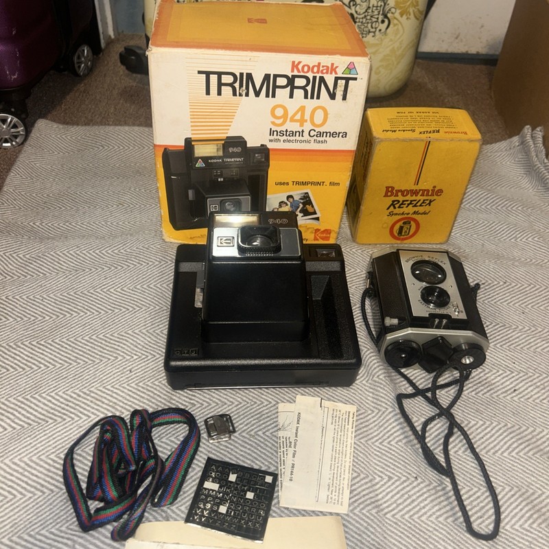 Brownie Reflex Synchro Model Camera VTG + Kodak Triprint 940 Great Condition