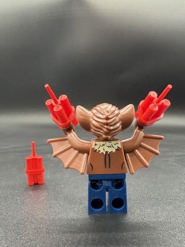LEGO MAN-BAT w/ Dynamite MINIFIG minifigure Batman villain 76011 sh086 (GENUINE) - Picture 2 of 2