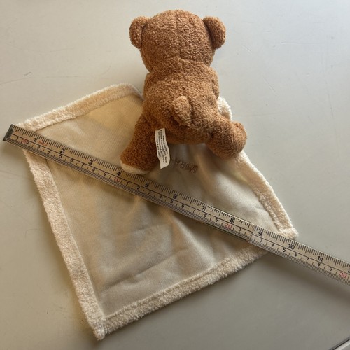 Manta bebé Baby-Land Bear Lovey acurrucada - Imagen 8 de 10