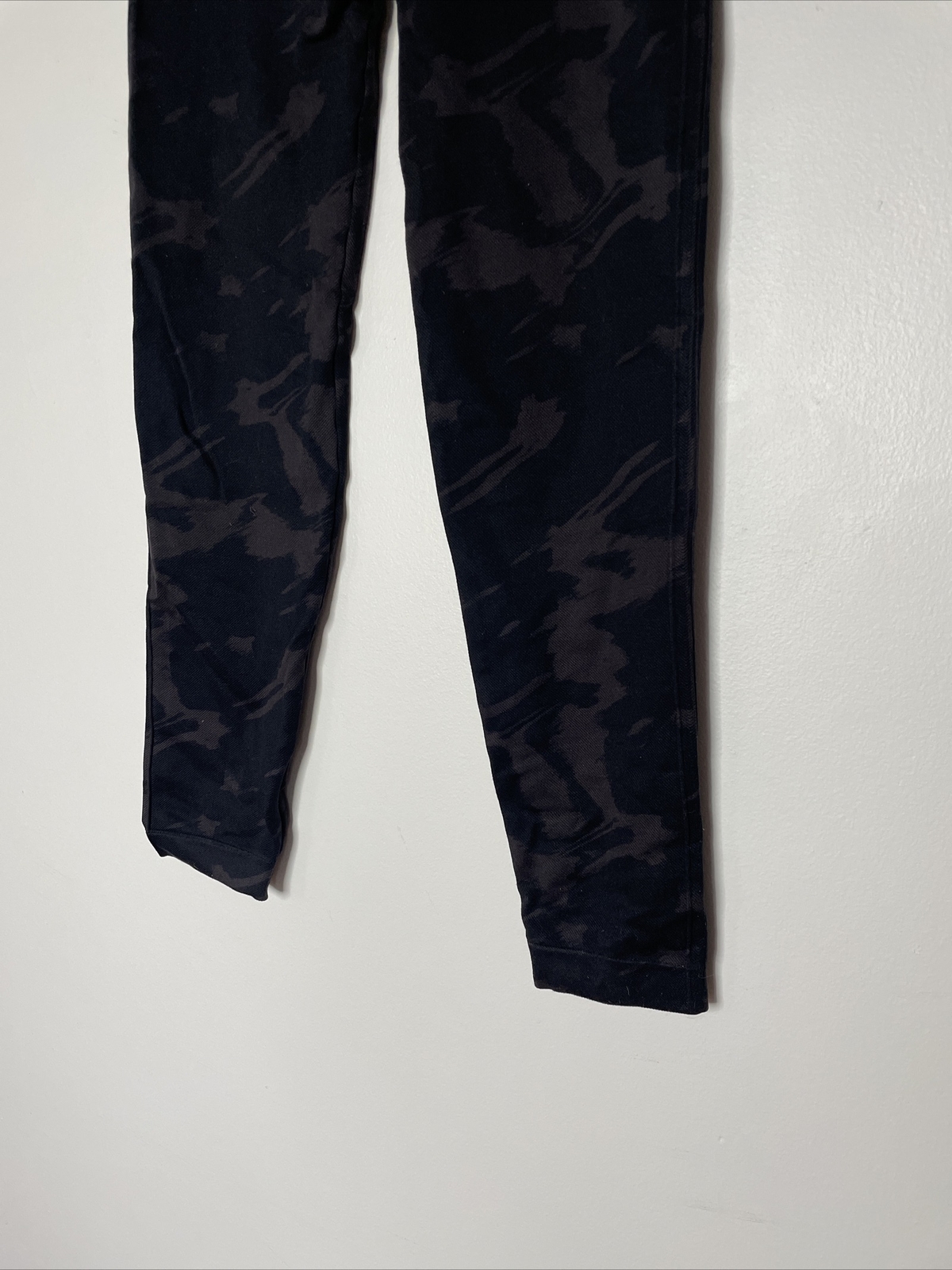 spanx leggings large patterned black - image 3