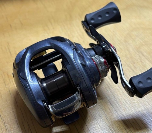 Daiwa 16 ZILLION SV TW 1016SV-SH Right Handed Baitcasting Reel Jp - Picture 5 of 7