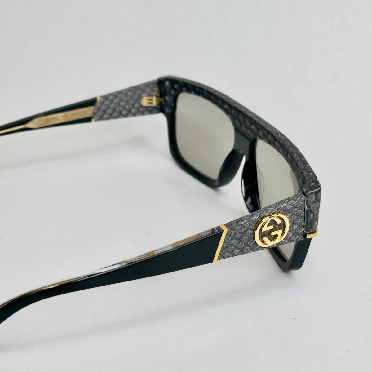 GUCCI 0483 Black Gray Ayers Snake Python Leather Unisex Lux