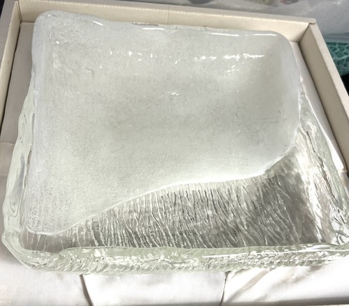 Vintage IWATA Toshichi Art Glass Bowl 8” Square x 2 1/2" D Japan Foam Glass - Picture 7 of 11