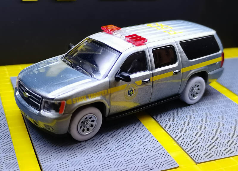 APR 2025 596 MODEL Varnish Version CHEVROLET SUBURBAN POLICE