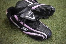Girls Spot-Bilt Black With Pink And Silver Soccer Cleats Size 3.5