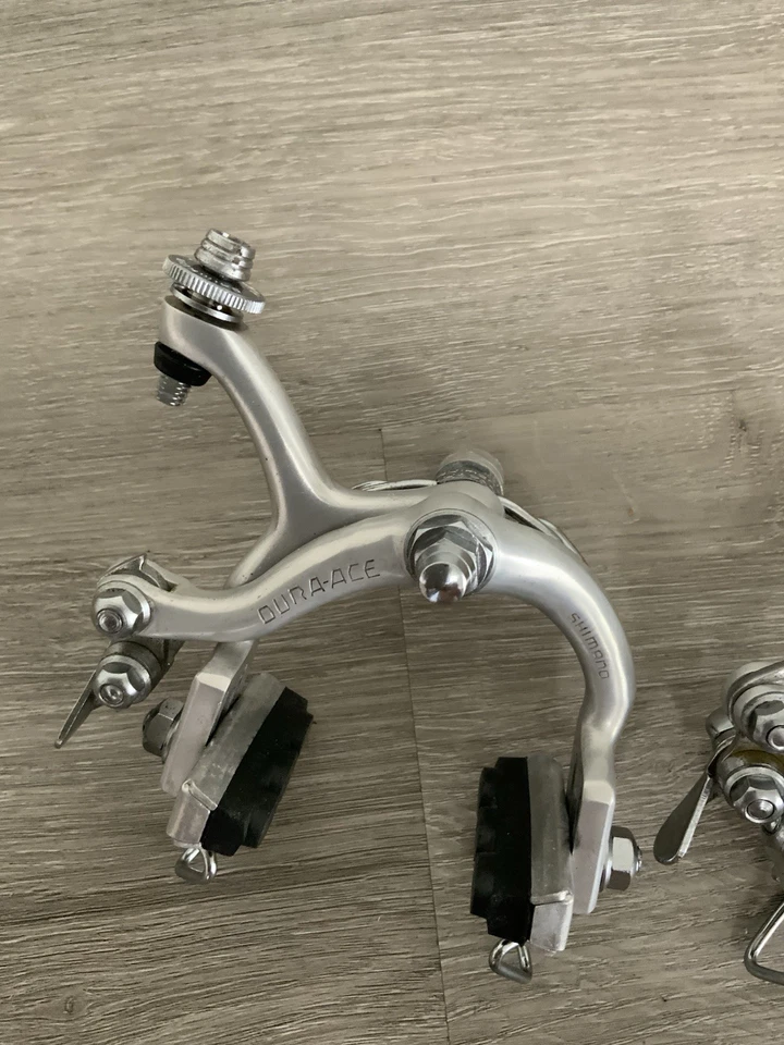 PINZAS DE FRENO SHIMANO DURA ACE SOPORTES TUERCA MODELO 7200 ALCANCE 45-55 MM Foto 2 de 4