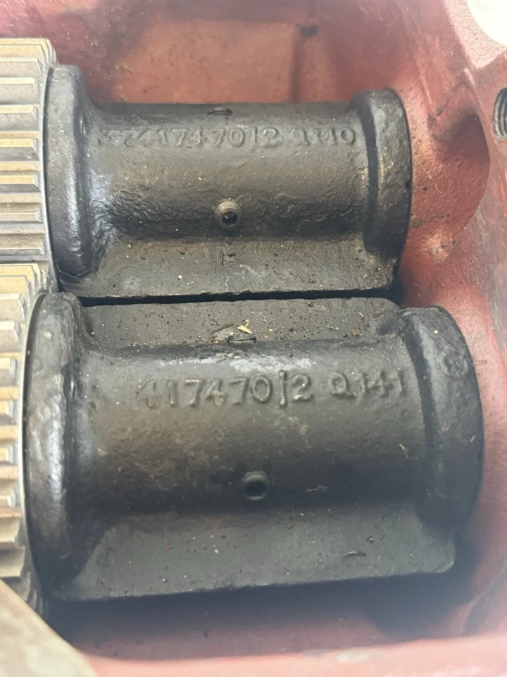 平衡器组件带油泵适用于 Massey Ferguson 746432M91-0 — 第 3/4 张图片