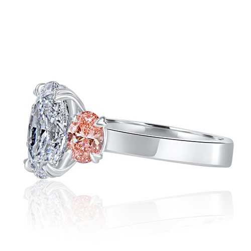 3 pierres IGI 2,17 ct D-VVS2 coupe ovale rose côté laboratoire cultivé or 14 carats - Photo 4 sur 12