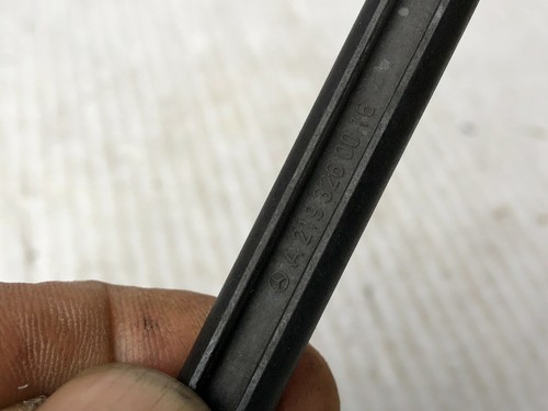 Mercedes CLS550 CL500 2006 sensor de nivel de suspensión P: A 010 542 77 17 fabricante de equipos originales - Imagen 5 de 5