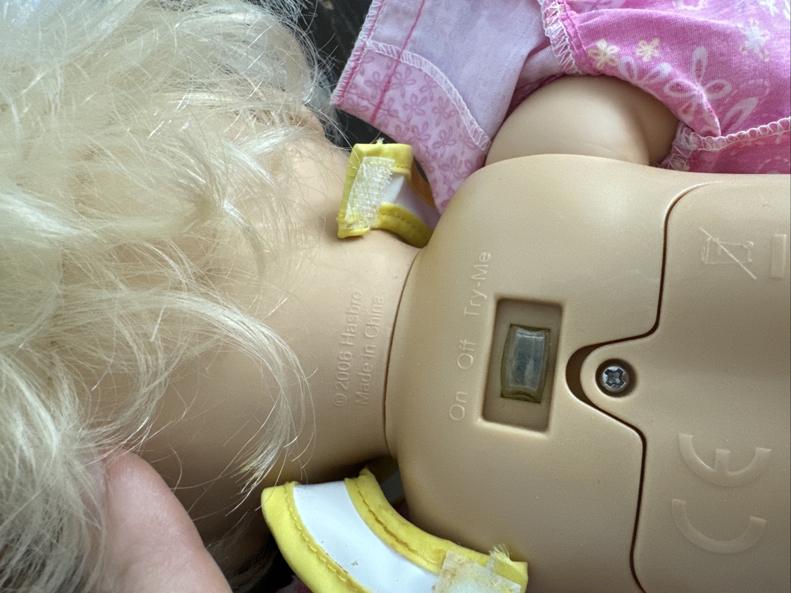 2006 Hasbro Baby Alive She Really Eats & Poops Rare Doll