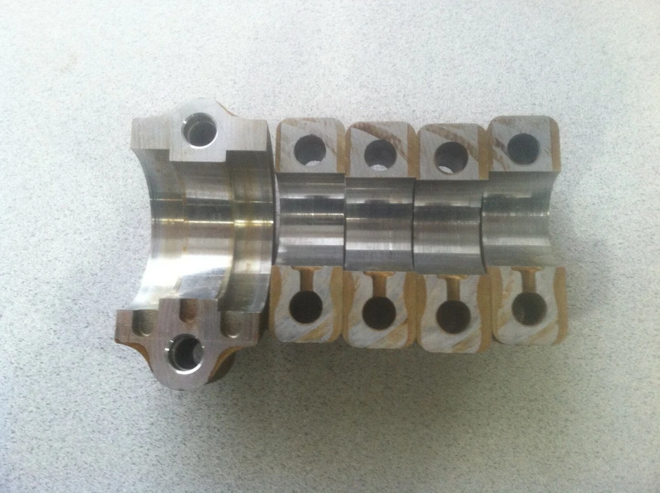 04-2007 BMW 750i 750Li E65 E66 ~ TAPAS DE ENTRADA DEL ÁRBOL DE LEVAS DERECHO ~ JUEGO ~ 11317570461 Foto 2 de 3