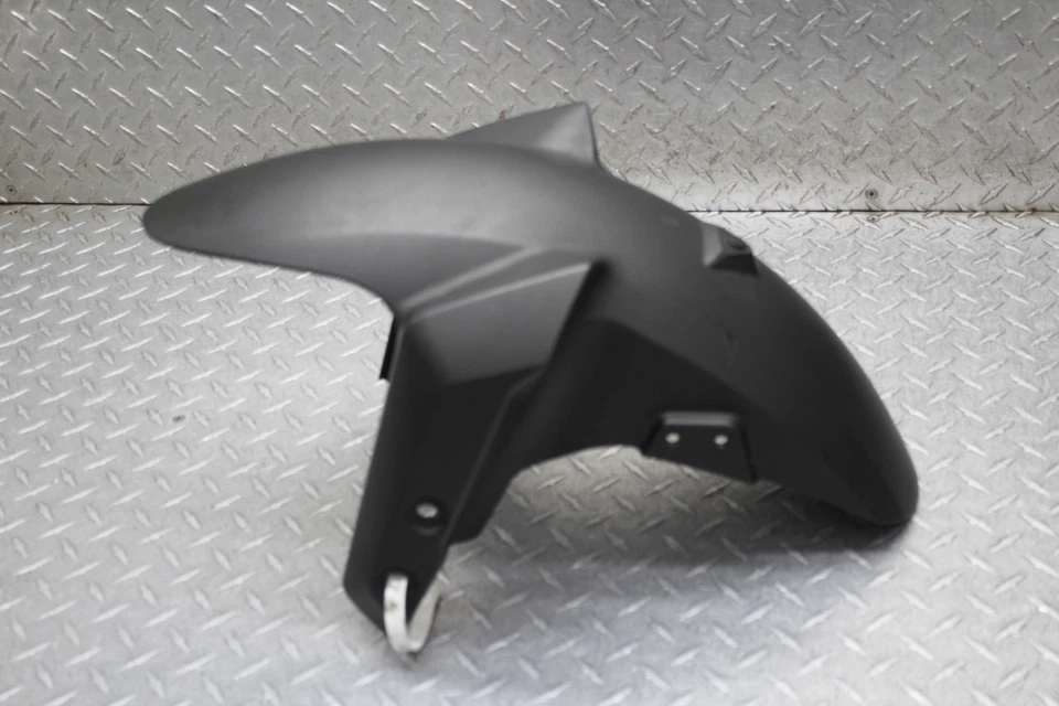 2014 YAMAHA FZ09 FRONT WHEEL FENDER COWL FAIRING - Image 3 of 4
