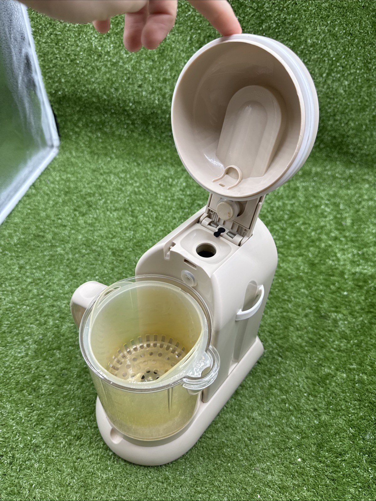 BEABA BEA010A BabyCook Electric Baby Food Maker Processor Blender Steamer.   s5