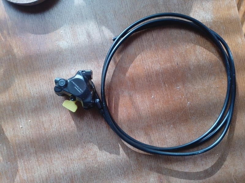 Shimano BR-R8170 Ultegra Rear Flat Mount Disc Brake Caliper with Hose and Pads