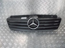 Calandre Mercedes VANEO