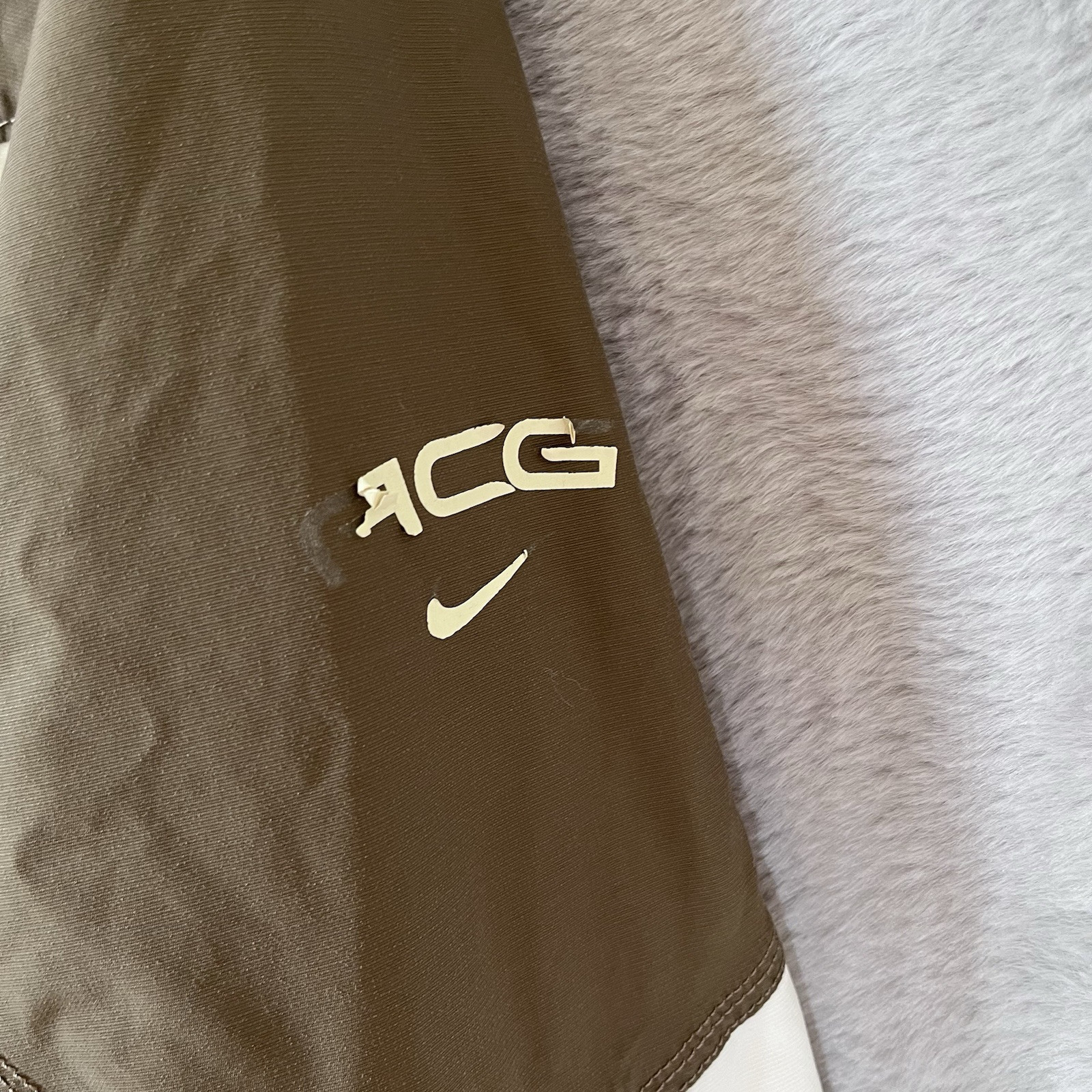 SACAI X NIKE Giacca da sci vintage Nike ACG uomo media panna e marrone sci snowboard outdoor