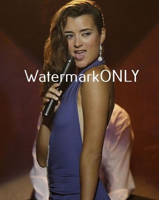 ncis ziva blue dress Gorgeous Actress 
