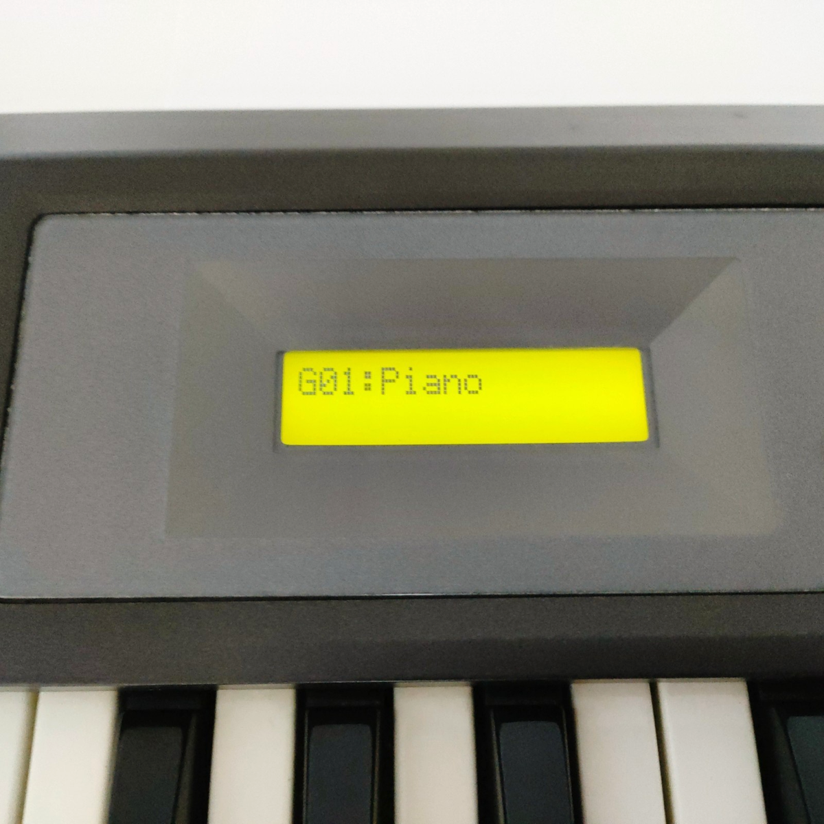 Korg X5D Music Synthesizer Keyboard 006572 Black With AC