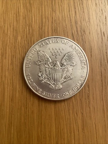 1998 USA 1 oz. Fine Silver American Eagle One Dollar Silver Coin (39136)