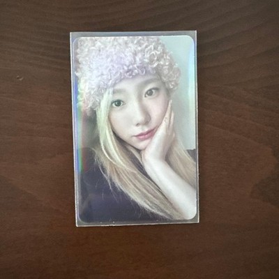 Official Girls' Generation Taeyeon INVU Photo Card
