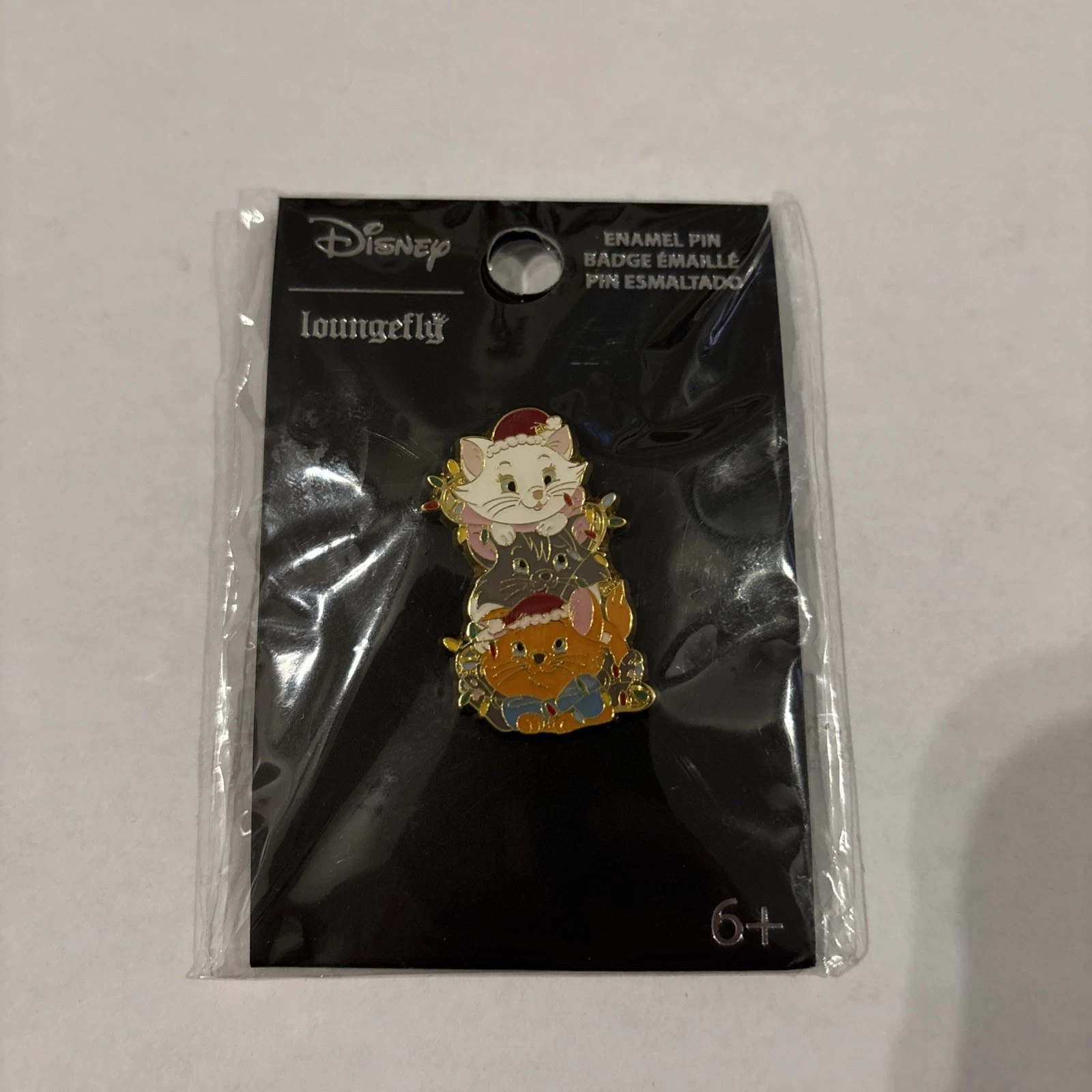 Loungefly Disney The Aristocats Kittens Christmas Enamel Pin SEALED BRAND NEW