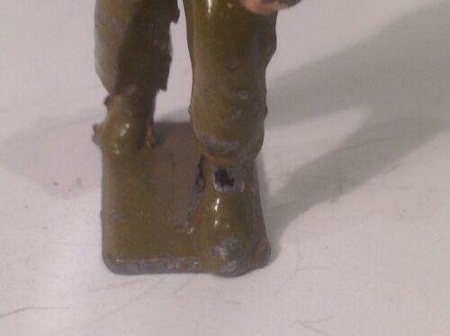 Soldat von Cherilea (Gr 331) beschädigte Waffe und Delle zum Gießen von Loch im Kopf - Bild 2 von 9