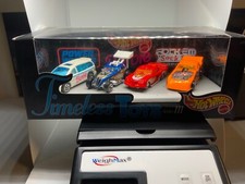 Hot Wheels Toys R Us Timeless Toys III Diecast Car Barbie New