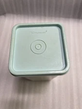 Tupperware Velveeta Cheese Butter Cracker Keeper 1696 with Lid Mint Color Vintag