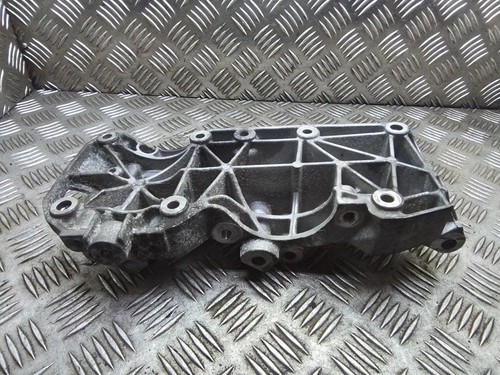 BMW 1 F20 F21 2012 Halterung Lichtmaschine 8506863 Diesel 85kW BRC49362