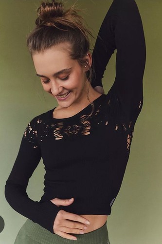 NEW Free People Happiness Runs Floral Long Sleeve XS/S Black FP Movement Top - Picture 4 of 4