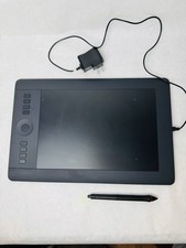 Wacom Intuos Pro Medium PTH-651 Tablet w/ Pen...