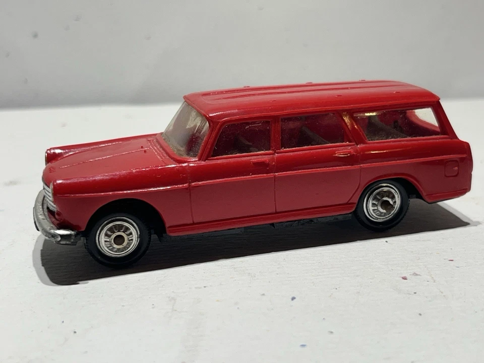 NOREV / PEUGEOT 404 BREAK NOREV / NOREV PLASTIC /JOUET ANCIEN - Photo 4/4